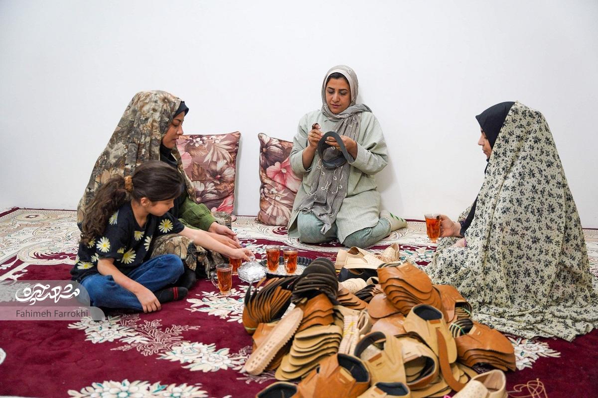 سمیرا نوربافی، اشتغالی مناسب با سبک زندگی بانوان محله‌ مهدی‌آباد ایجاد کرده استکفش‌‌دوزهای خانه‌دار