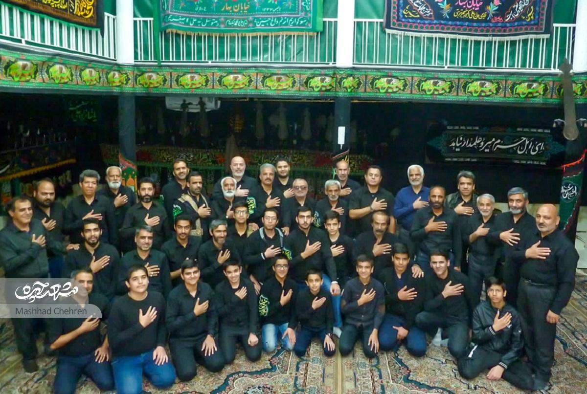 چراغ هیئت متحده شاهزاده علیاصغر (ع) از دهه ۲۰ به دست ۳ نسل روشن مانده استرسم دلدادگی از پدر به پسر چراغ هیئت متحده شاهزاده علیاصغر (ع) از دهه ۲۰ به دست ۳ نسل روشن مانده استرسم دلدادگی از پدر به پسر