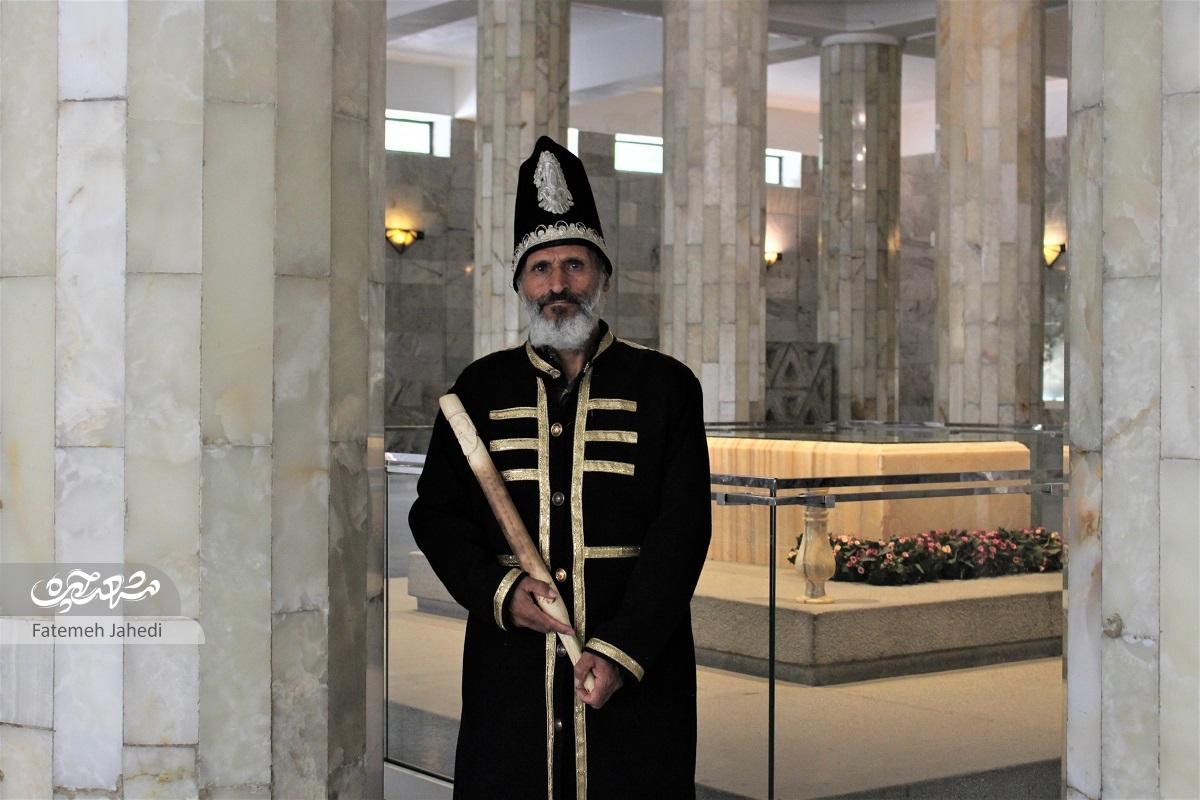 عیسی صادقیزاده ۲۸سال قبل با عشق به شاهنامه، راهی مشهد شد عیسی صادقیزاده ۲۸سال قبل با عشق به شاهنامه، راهی مشهد شد