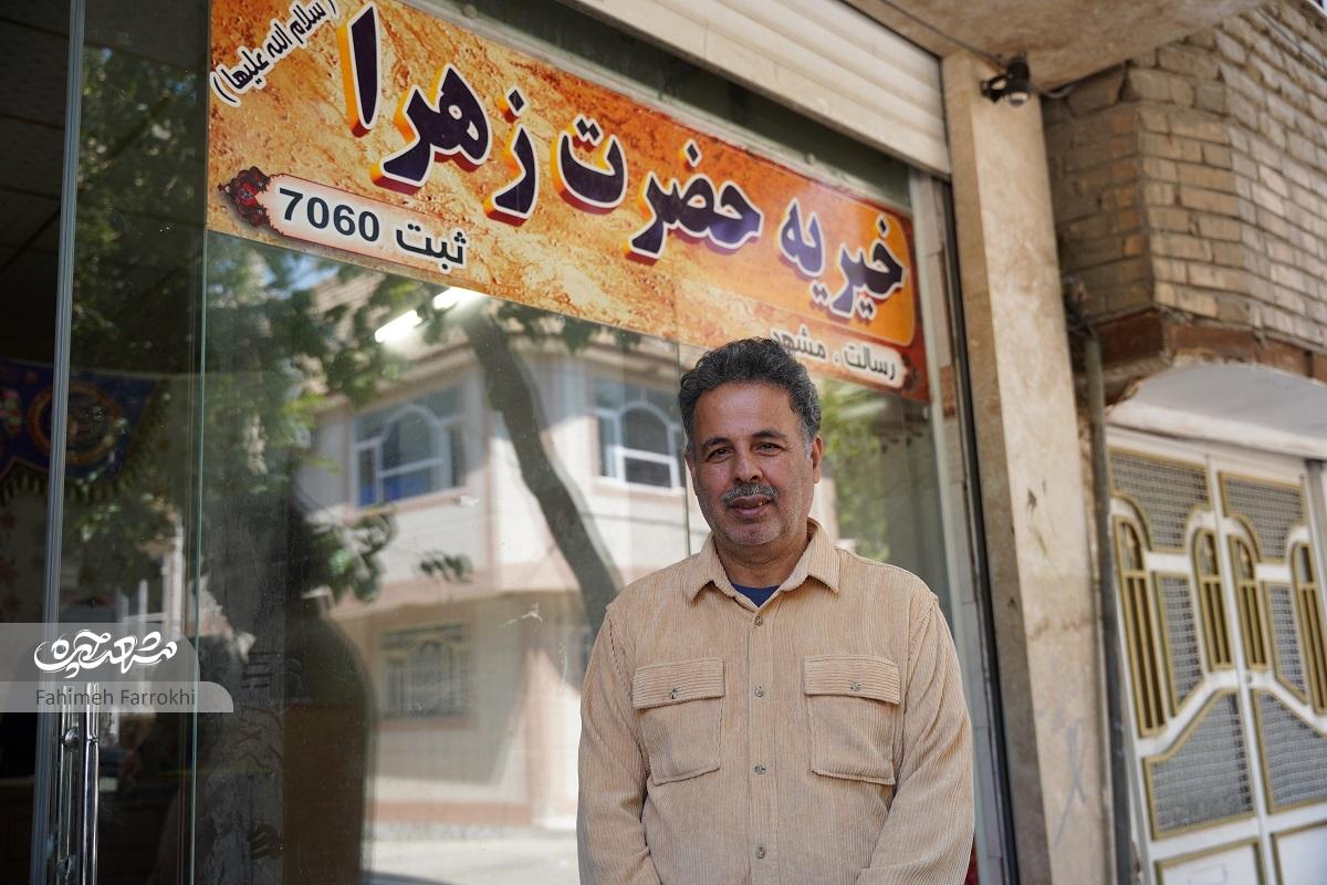 رستوران حسین بیابانی محلی برای آموزش حضوری بچهها شده است رستوران حسین بیابانی محلی برای آموزش حضوری بچهها شده است