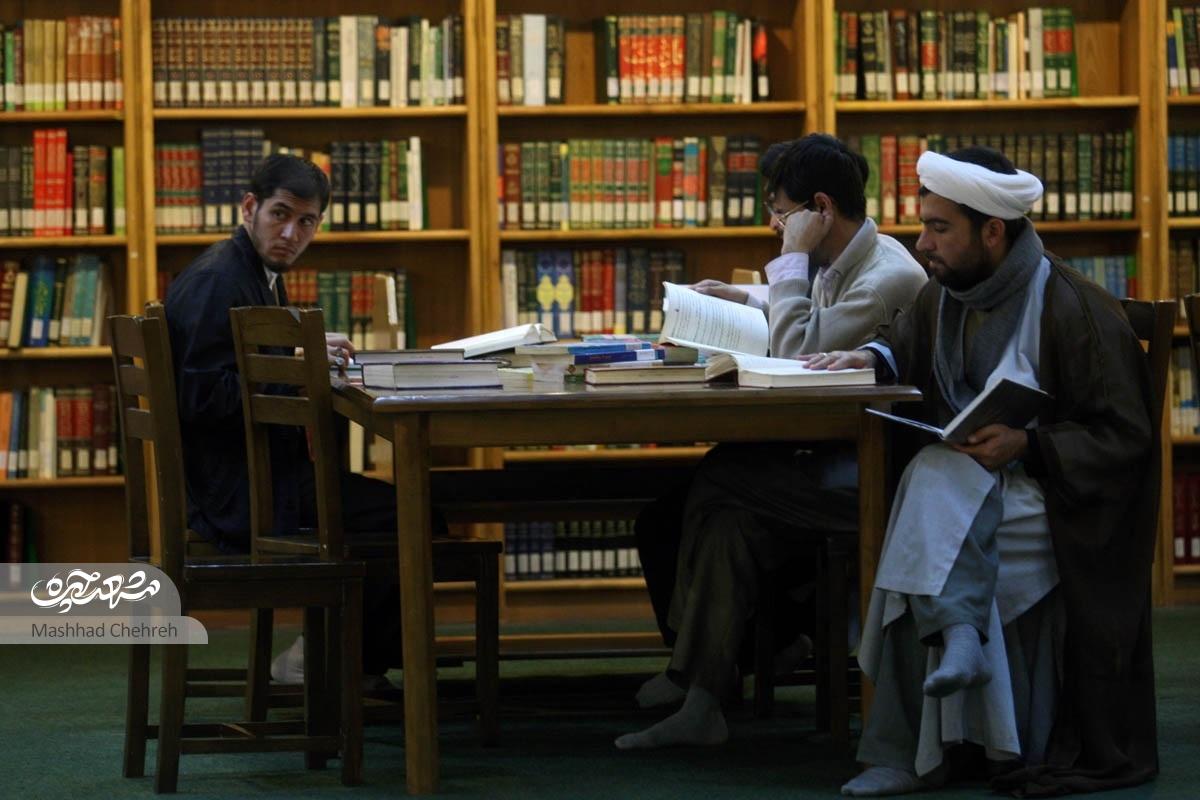 سالهاست ساكنان شاهينفر با مـــدرسه علميه آيتا...خويي انس گرفتهاند سالهاست ساكنان شاهينفر با مـــدرسه علميه آيتا...خويي انس گرفتهاند