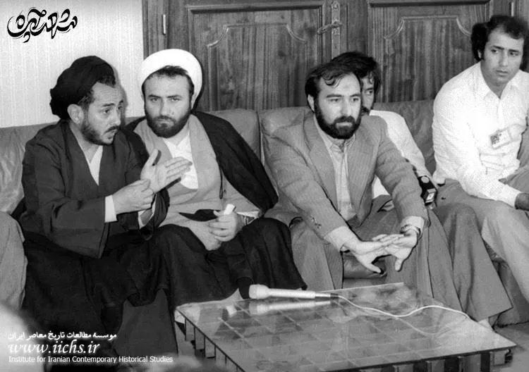 شهید سید عبدالکریم هاشمی نژاد به اتفاق حجت الاسلام مسیح مهاجری و دکتر جواد منصوری در سفر به کشور سوریه پس از انقلاب