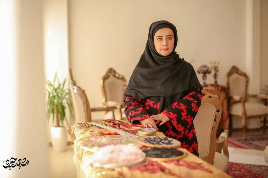 بنفشه اجلالی