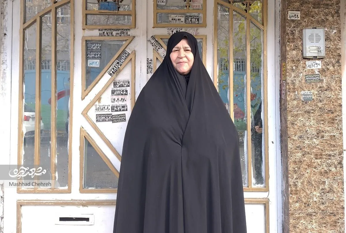 آشنایی به صرف یک قوری چای در محله ایثارگران