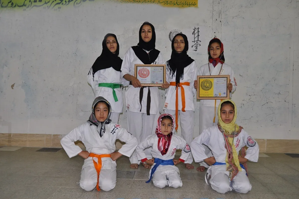 خواهران طلایی کاراته‌کار
