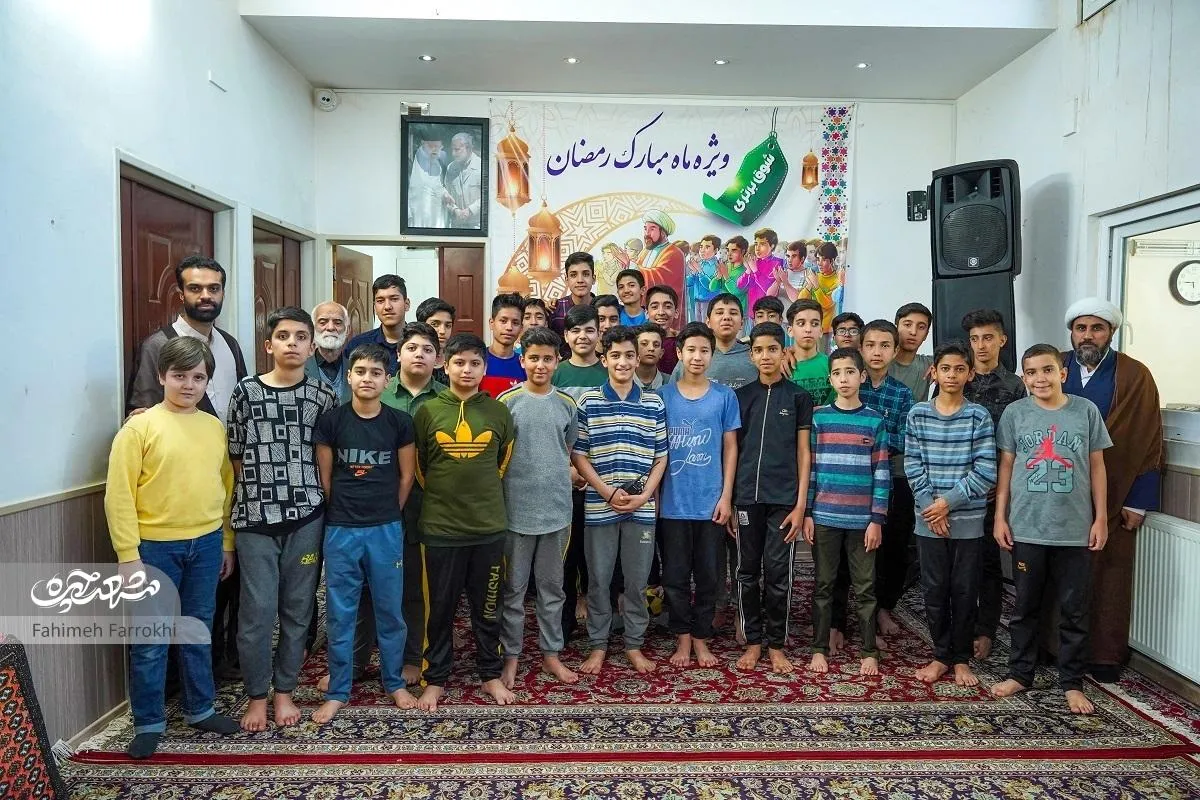فرصت بندگی برای چهل نوجوان معتکف در قرارگاه شوق برتری