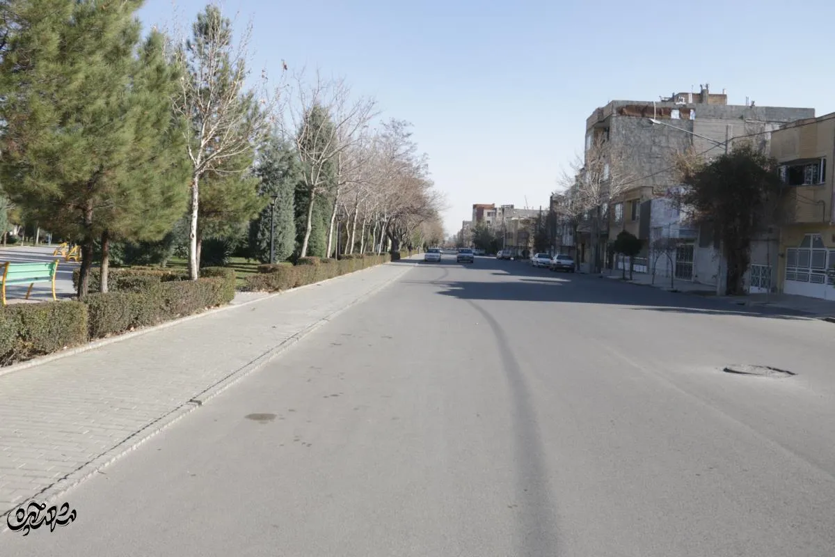 عکس بزرگ بالای صفحه