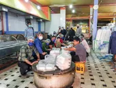 گروه مردمی &laquo;کهف الحسن&raquo; شهرک شهید رجایی هر روز غذای نذری می پزند