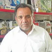 آقا عزت&zwnj;الله ۱۵ جوان سیگاری محله&zwnj; کوثر را ترک داده است