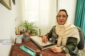 سمیه ناطقی با هنرش کرامات امام&zwnj;رضا(ع) را توصیف می&zwnj;کند