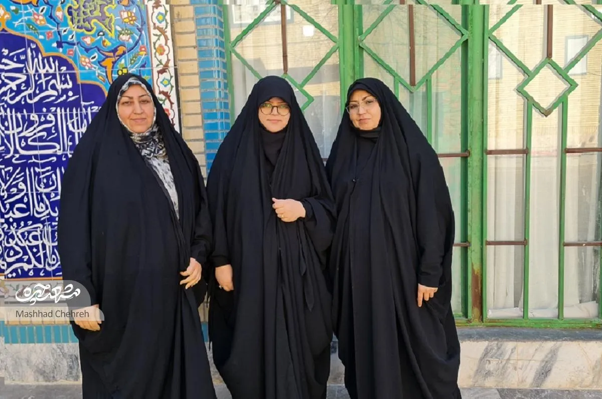 دوستی‌ در مسجد حضرت‌ابوالفضل (ع)