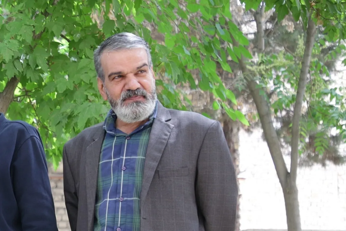 دفاع جانانه از جزیره مجنون