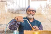 ثروت اصلی طلاساز خیابان چمن، سروده&zwnj;هایش است