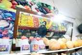 هیچ نیازمندی از میوه&zwnj;فروشی محله جلال دست خالی بیرون نمی&zwnj;رود