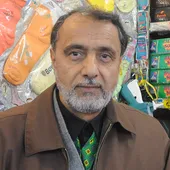 قدیمی&zwnj;ترین جوراب فروش محله طلاب