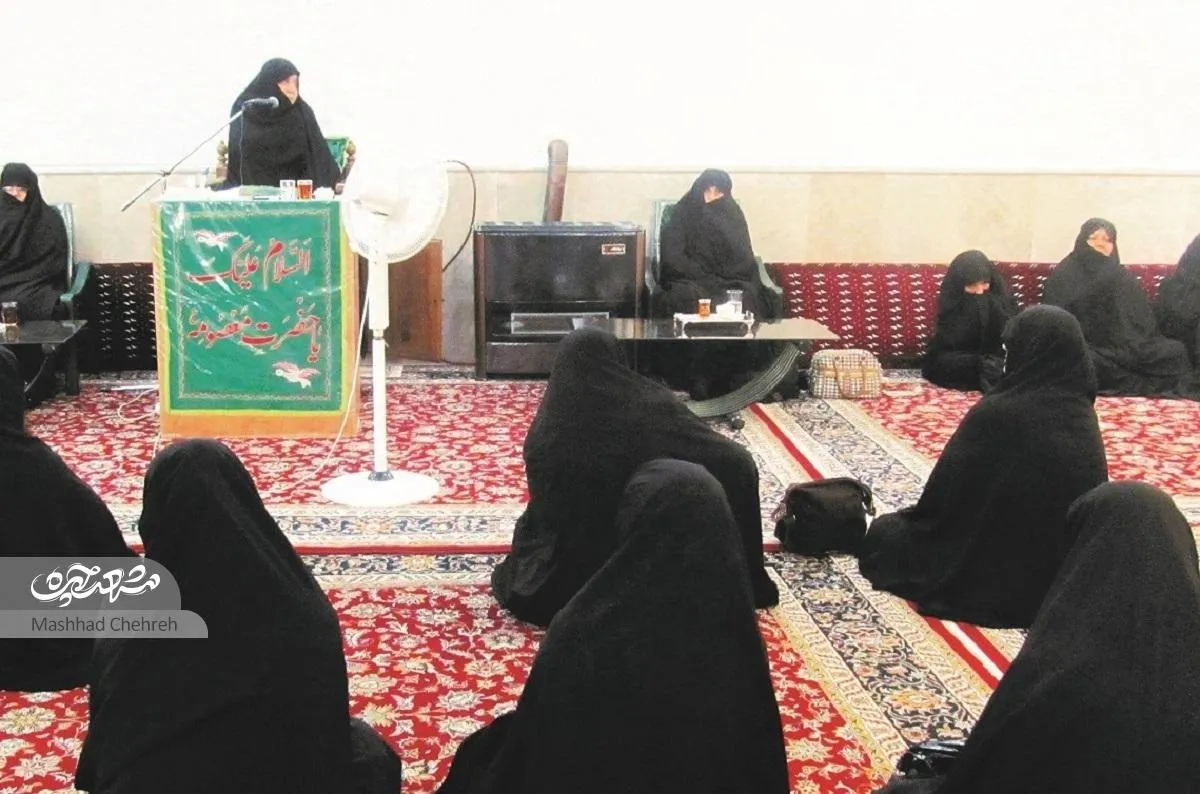 معصومه علیزاده به شیوه شیخ کافی سخنرانی می‌کند