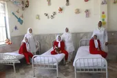 در خانه &laquo;ارم&raquo; یک مادر و ۲۵۰ دختر زندگی می&zwnj;کنند