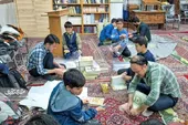 نونوار شدن قرآن&zwnj;های مسجد امام&zwnj;رضا(ع) با همدلی بچه&zwnj;های تلگرد