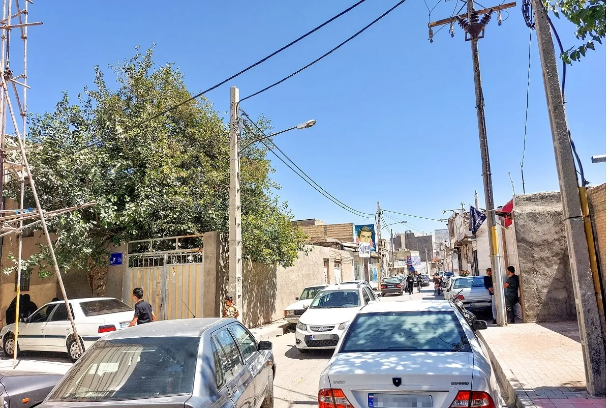 برخورد پیاده و سواره در کوچه زنجیرساز‌ها