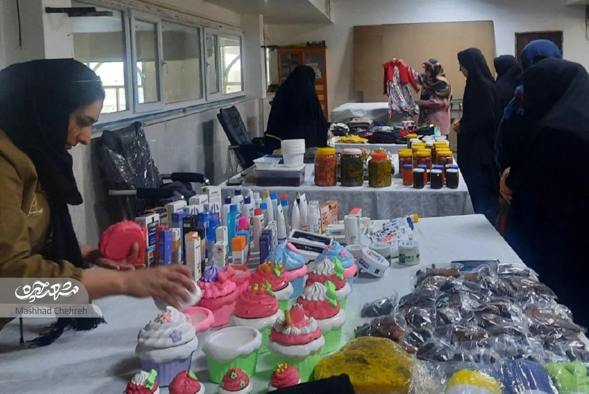 بازارچه خود اشتغالی بانوان ساعی طرق