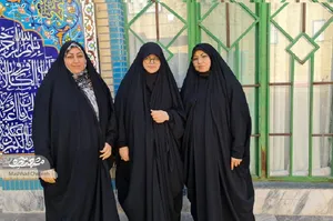 دوستی‌ در مسجد حضرت‌ابوالفضل (ع)