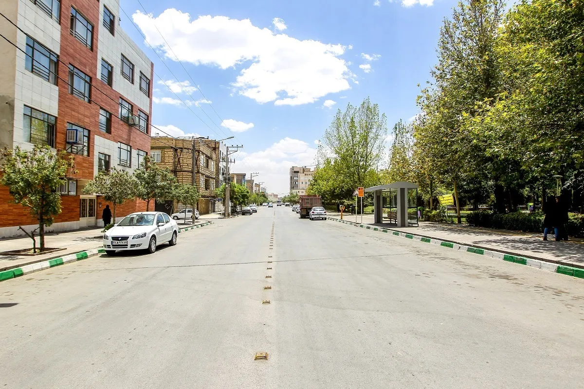 خاطرات توت‌خوری کنار نهر گناباد