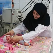 صغرا مومن، از کودکی دوست داشت ناجی باشد