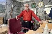 آرایشگاه دایی&zwnj;جواد در پایین&zwnj;خیابان؛ سلمانی موسپیدکرده&zwnj;هاست