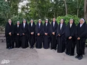 نرگس حاجتی با هزینه شخصی گروه&zwnj;های سرود حرفه&zwnj;ای را در مناطق کم&zwnj;برخوردار رهبری می&zwnj;کند