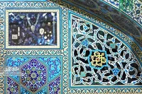 گذری بر تاریخ پیشکش طلا به بارگاه امام‌رضا(ع)
