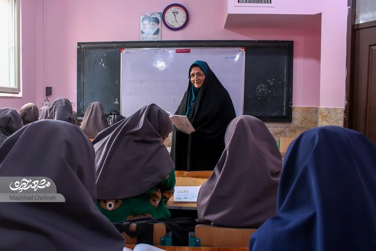 معلم محله فجر نشان داد هیچ وقت برای ادامه تحصیل دیر نیست
