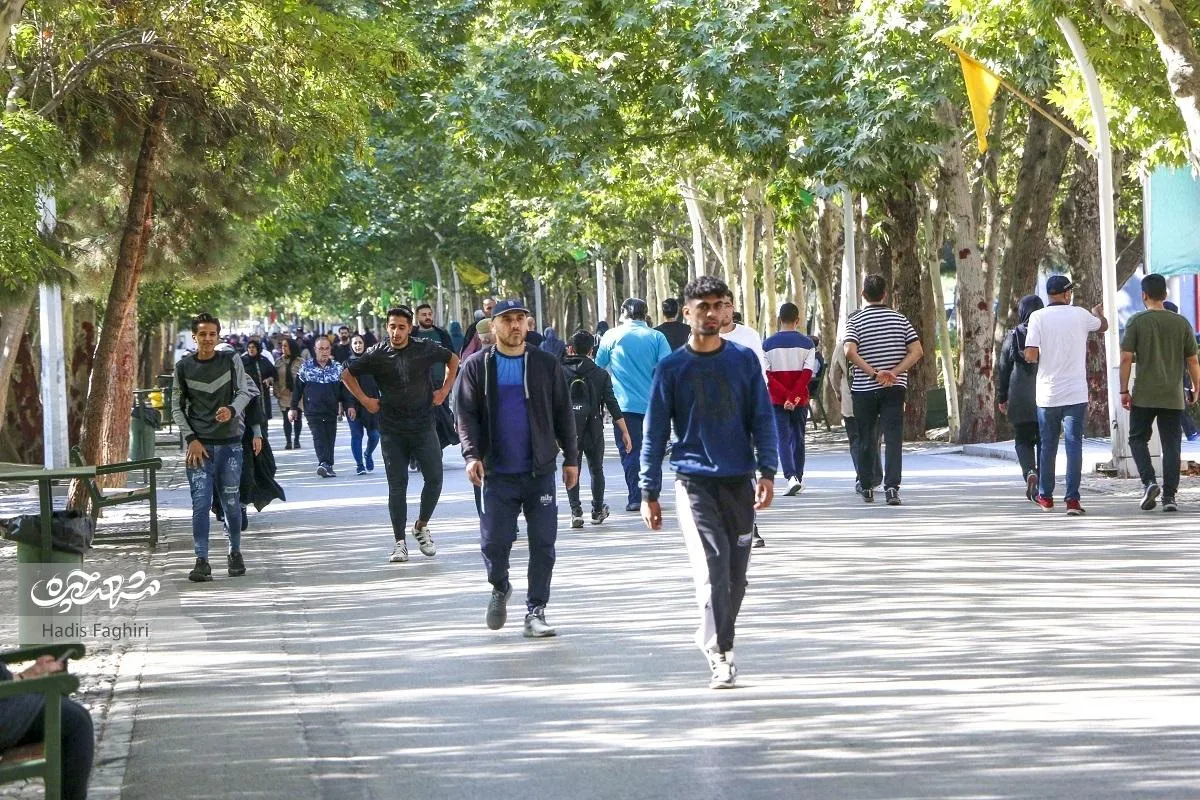 رینگ دور پارک ملت محل تفریح مردان کلاه‌شاپویی بود