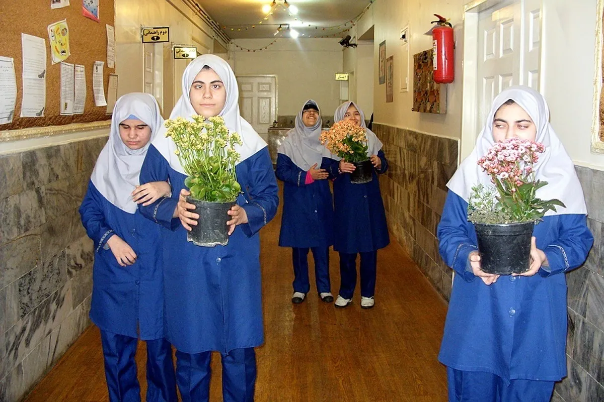مادر ۱۵۰ دختر نابینا