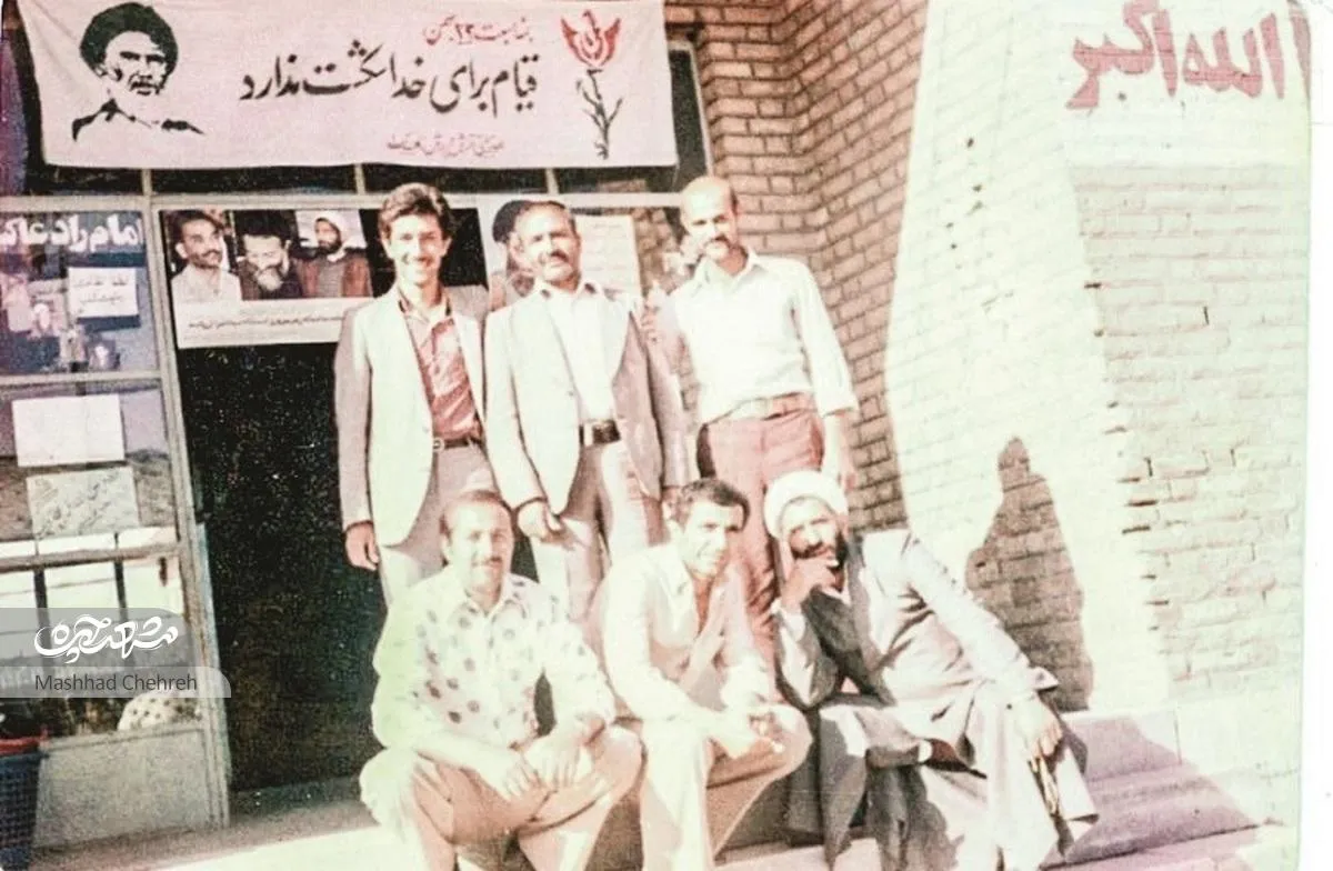 محمدعلی آینه‌چیان، تریبون‌دار راهپیمایی‌های مشهد در روزهای انقلاب بود