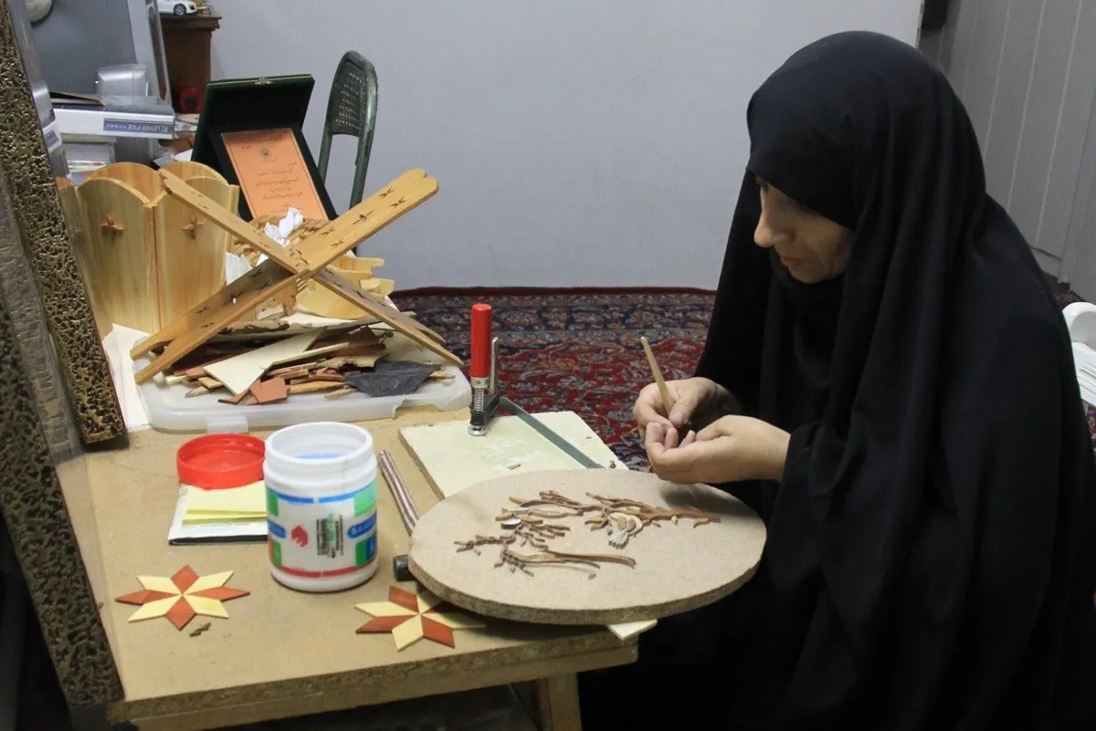 عالیه صابونیان، معرق‌کار قدیمی محله پایین خیابان
