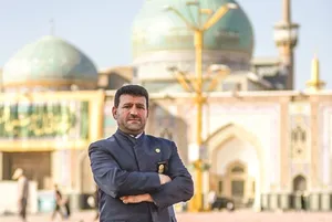 خادم حرم رضوی مجوز ماندنش را از امام رضا (ع) گرفت