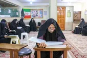 قدردانی از زنان نمونه در جلسه قرآن نرجس خاتون 
