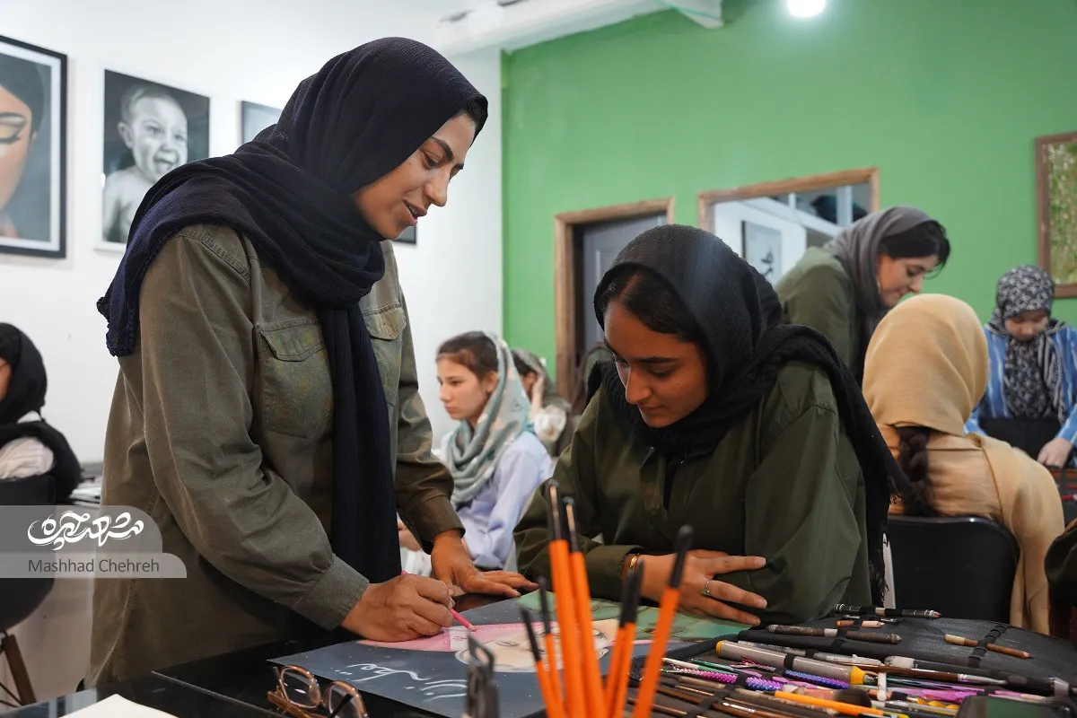 آموزشگاه نقاشی دختران آموزشگاه نقاشی دختران