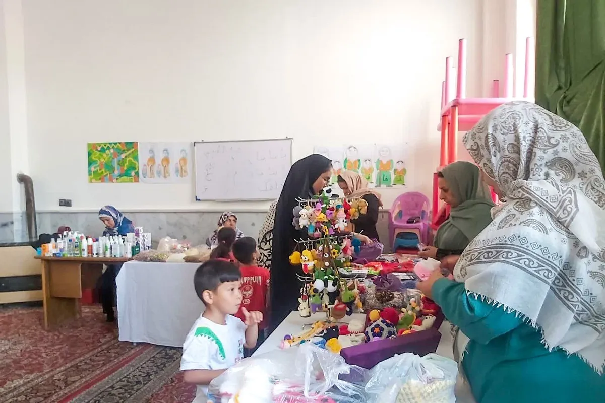 یکشنبه‌‌ها‌بازار مسجد حجت‌بن‌الحسن (عج) منتظرتان هستیم