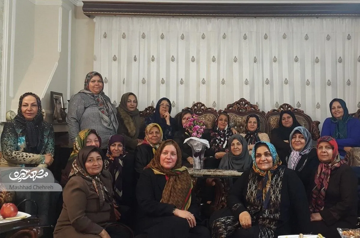 هم‌کلاسی‌ها بعد از ۴۰ سال یکدیگر را پیدا کردند