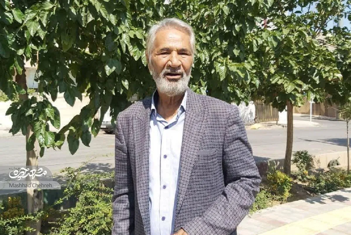 بازنشستگان باصفای خیابان نیاوران