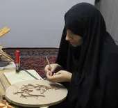 ماندگارترین اثر معرق عالیه صابونیان تقدیم رهبر شهید شد