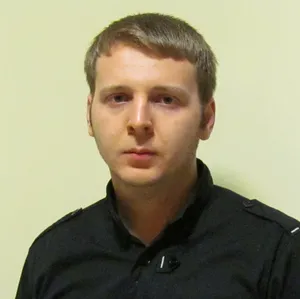 img-profile-author