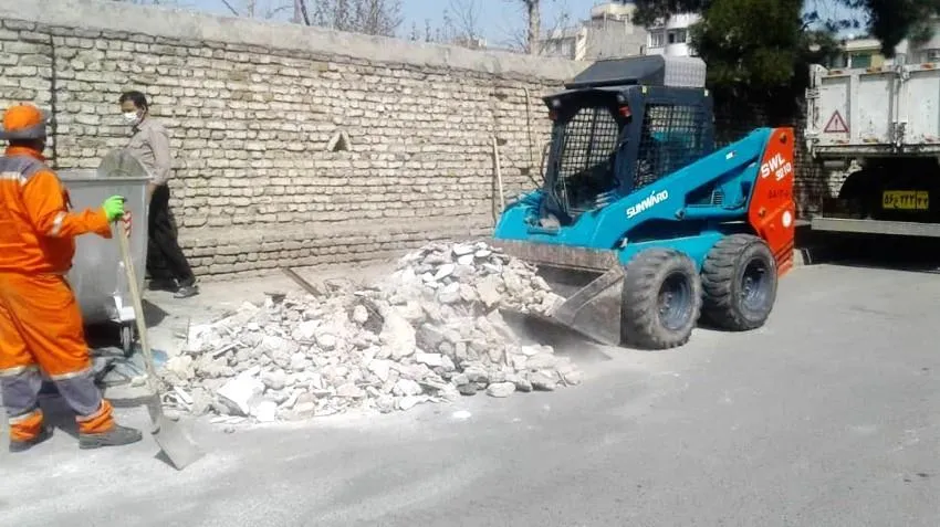 کوه زباله‌های شهرک حجت در کمین کودکان