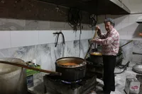 ۲۲ سال نیکوکاری با چراغ خاموش