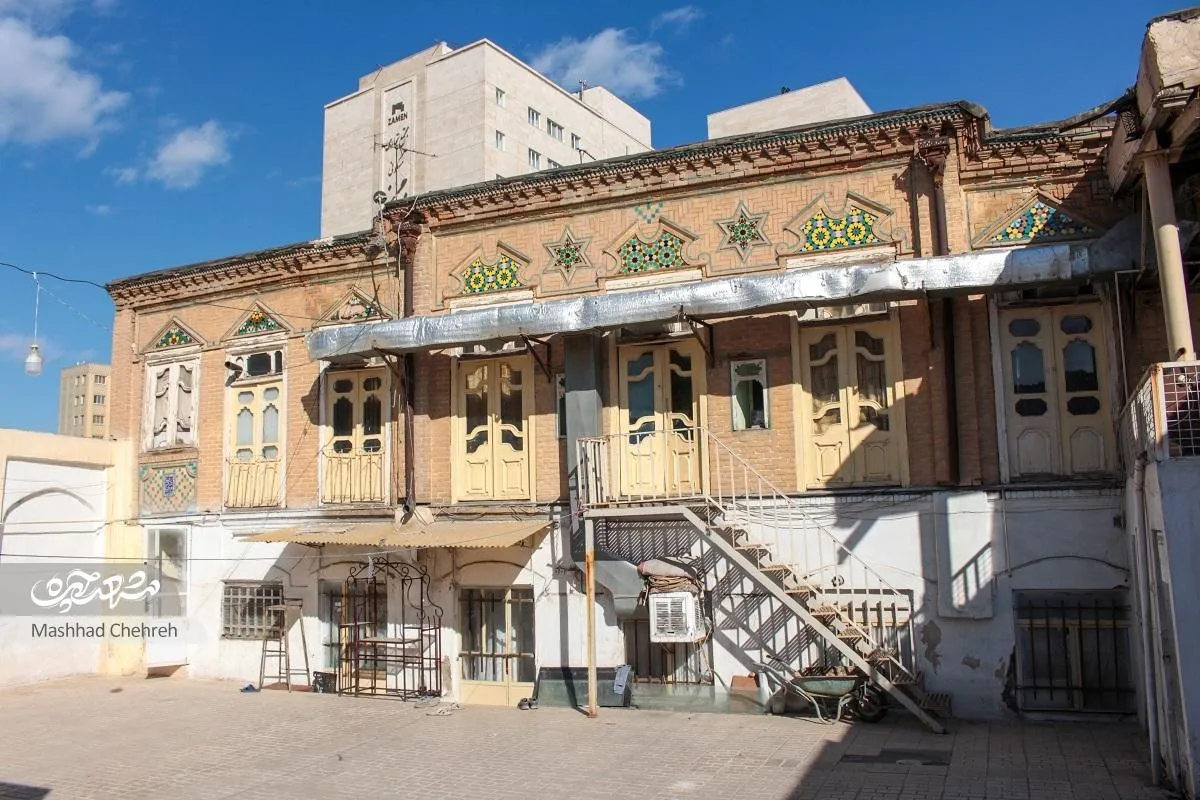 تماشای زمان در ایستگاه سراب