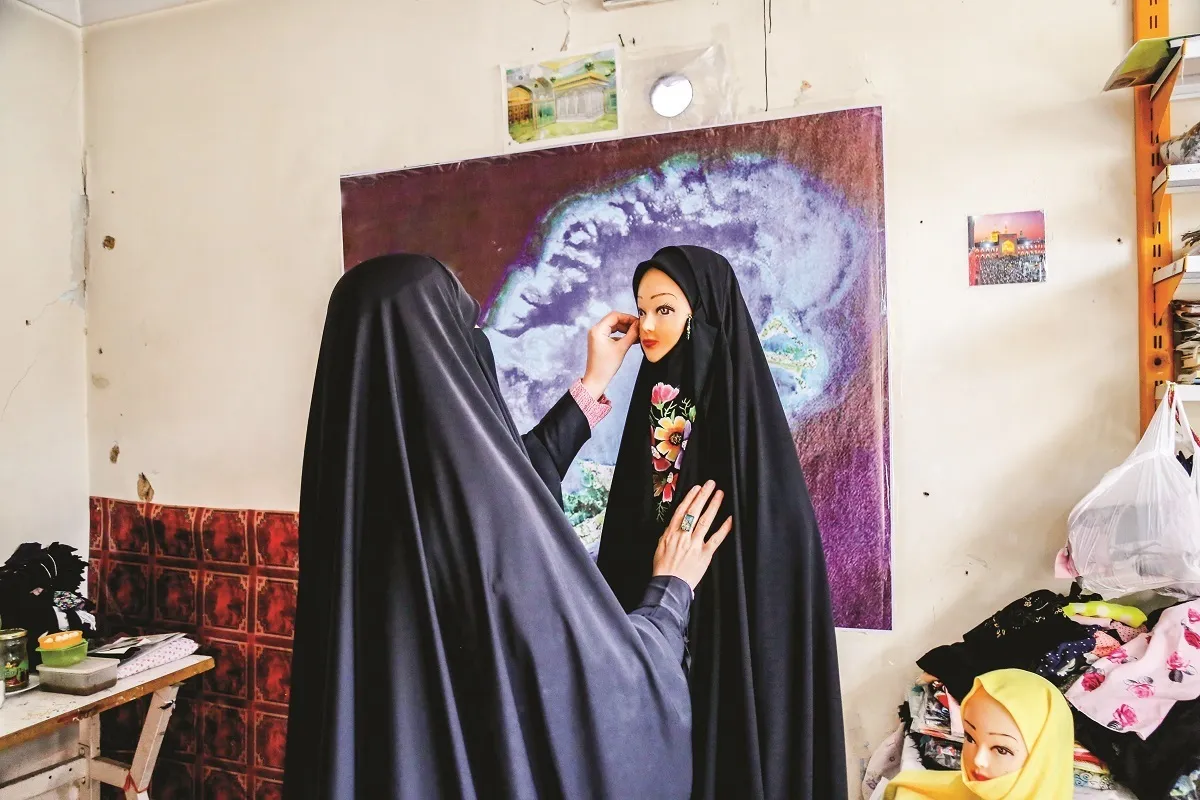 کارآفرینی برای ۷۵ زن سرپرست خانوار با نقاشی