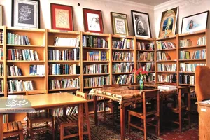 img-profile-author