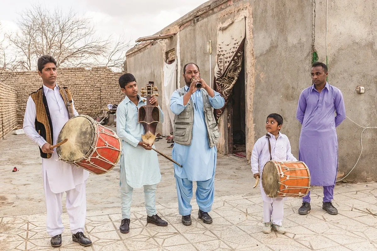 سرنا ثروت خانوادگی محمدرضا شجاعی است