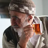 سندملکی بیشتر زمین&zwnj;های طرق، به خط محمد کاشی است